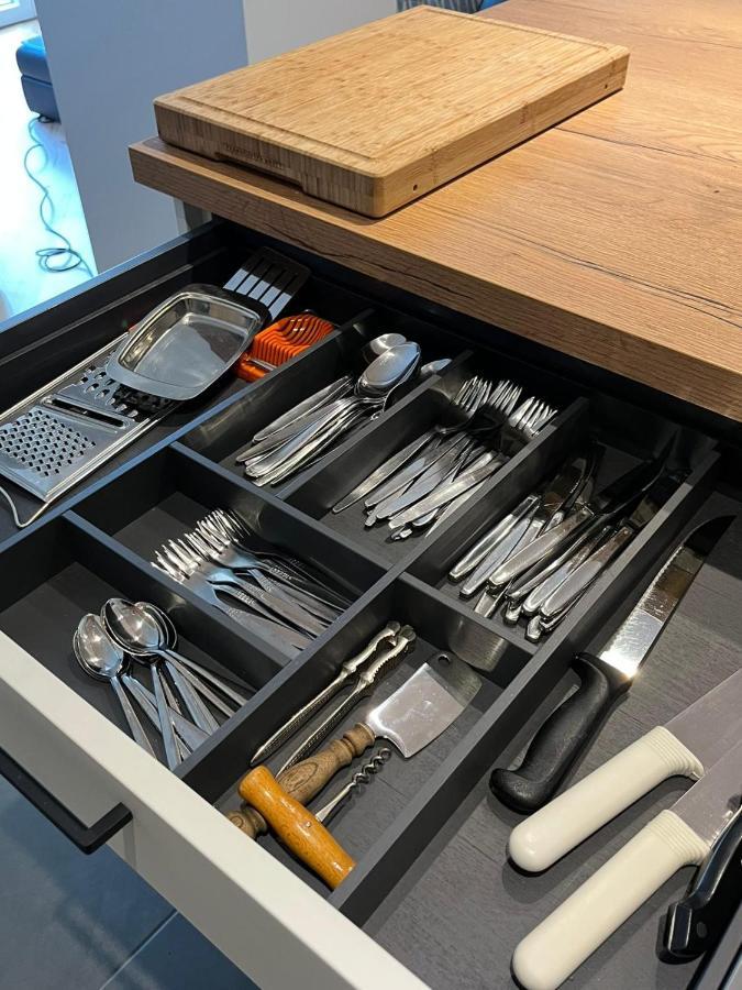 Moderne, Ruhige Ferienwohnung , Ideal Zum Abschalten Hadamar Ngoại thất bức ảnh