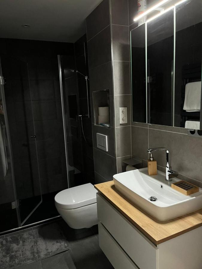 Moderne, Ruhige Ferienwohnung , Ideal Zum Abschalten Hadamar Ngoại thất bức ảnh