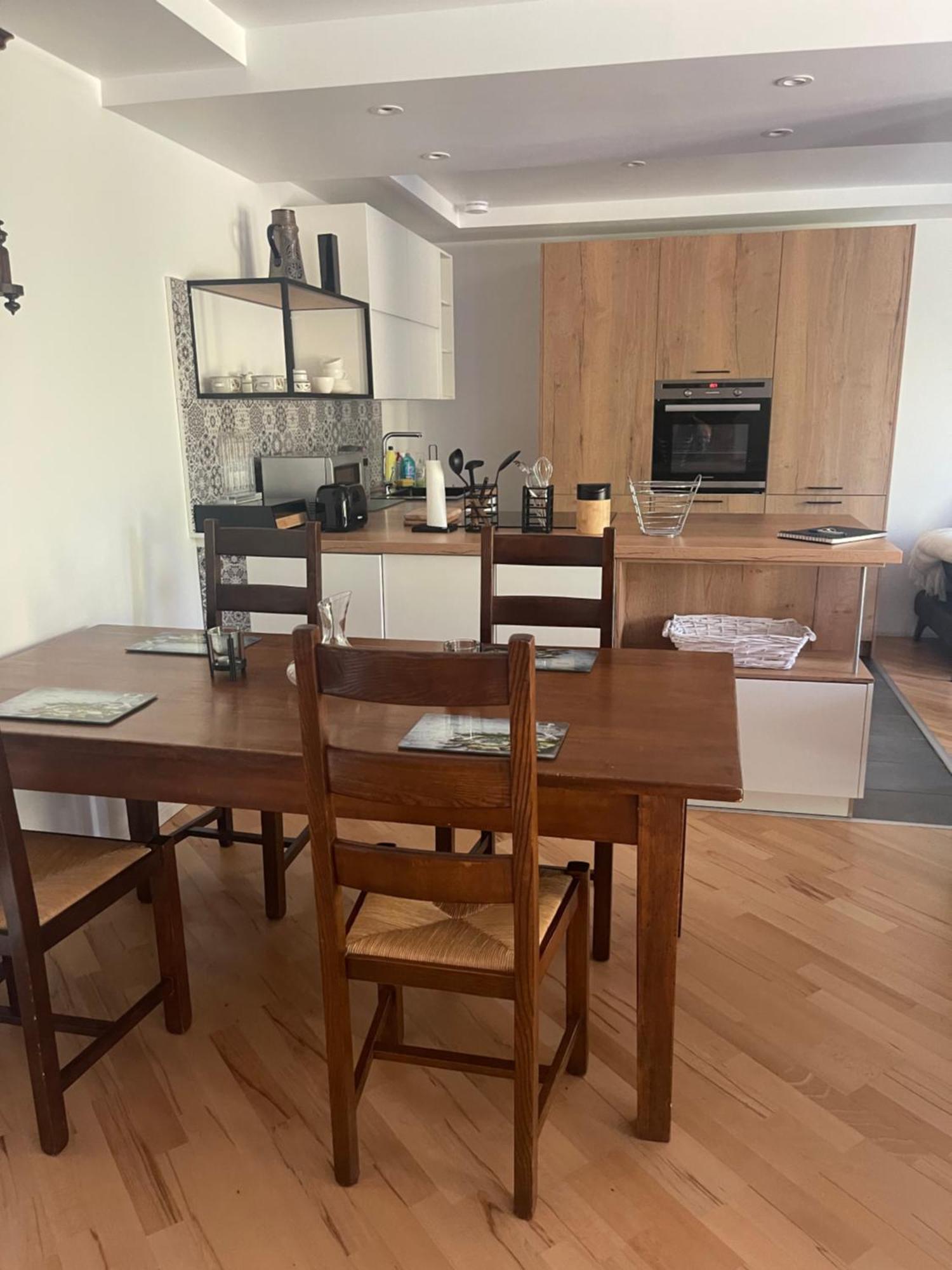 Moderne, Ruhige Ferienwohnung , Ideal Zum Abschalten Hadamar Ngoại thất bức ảnh
